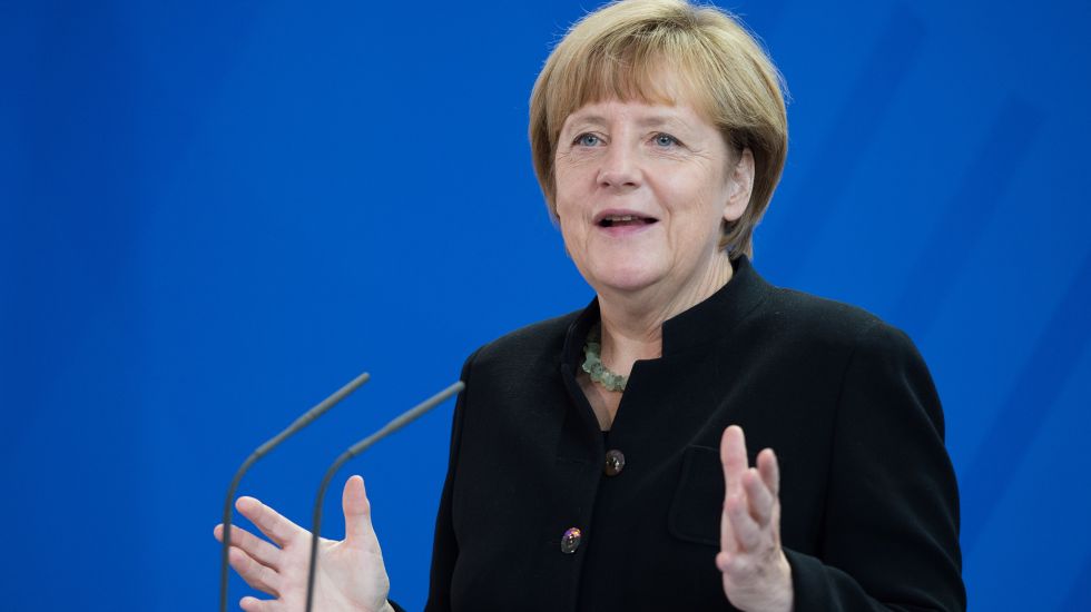 Angela Merkels unverantwortliche Politik und der Verfall der deutschen Wirtschaft
