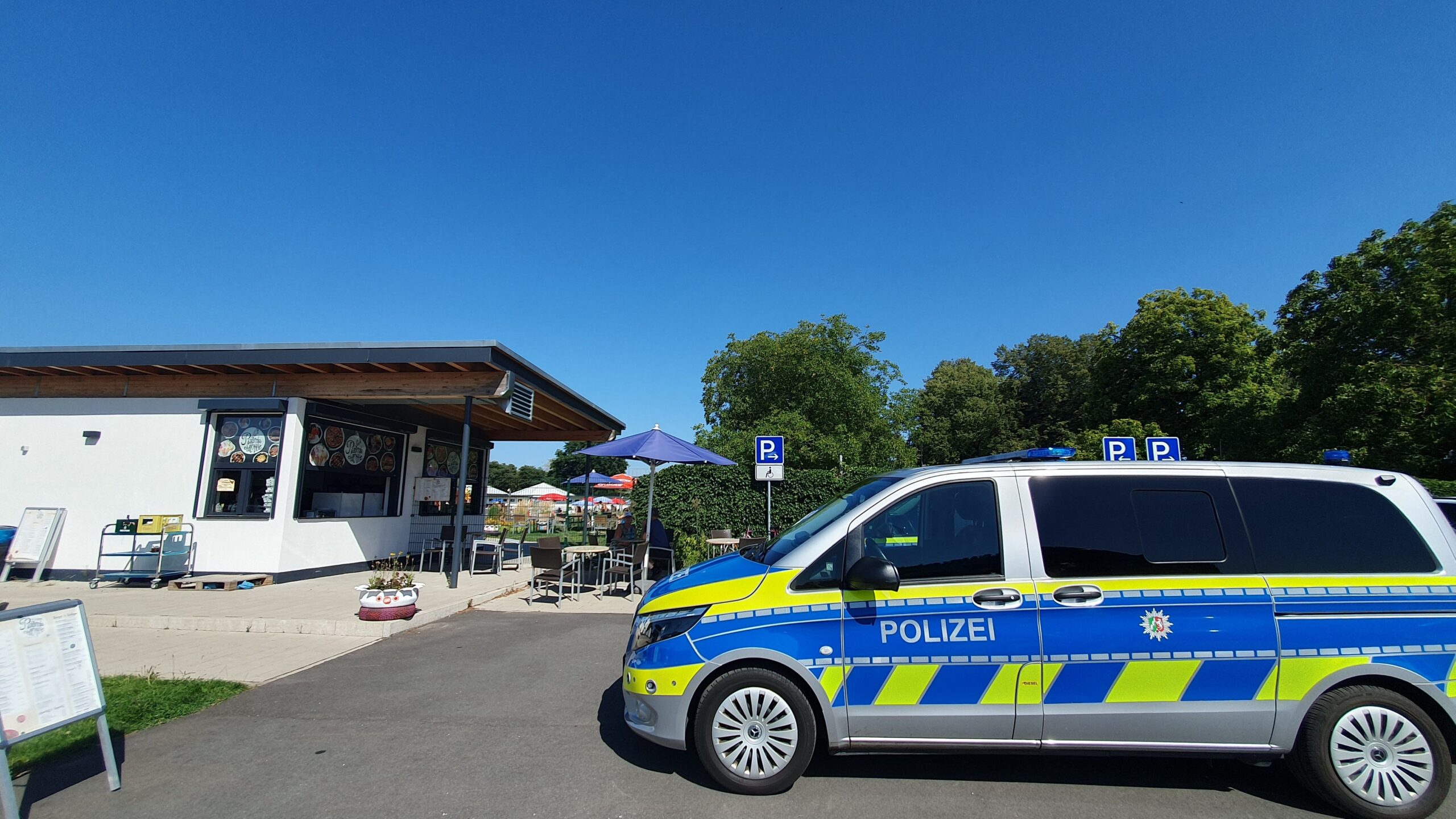 Bösartiger Angriff auf 20-Jährige in Grömitz: Polizei veröffentlicht Phantombild