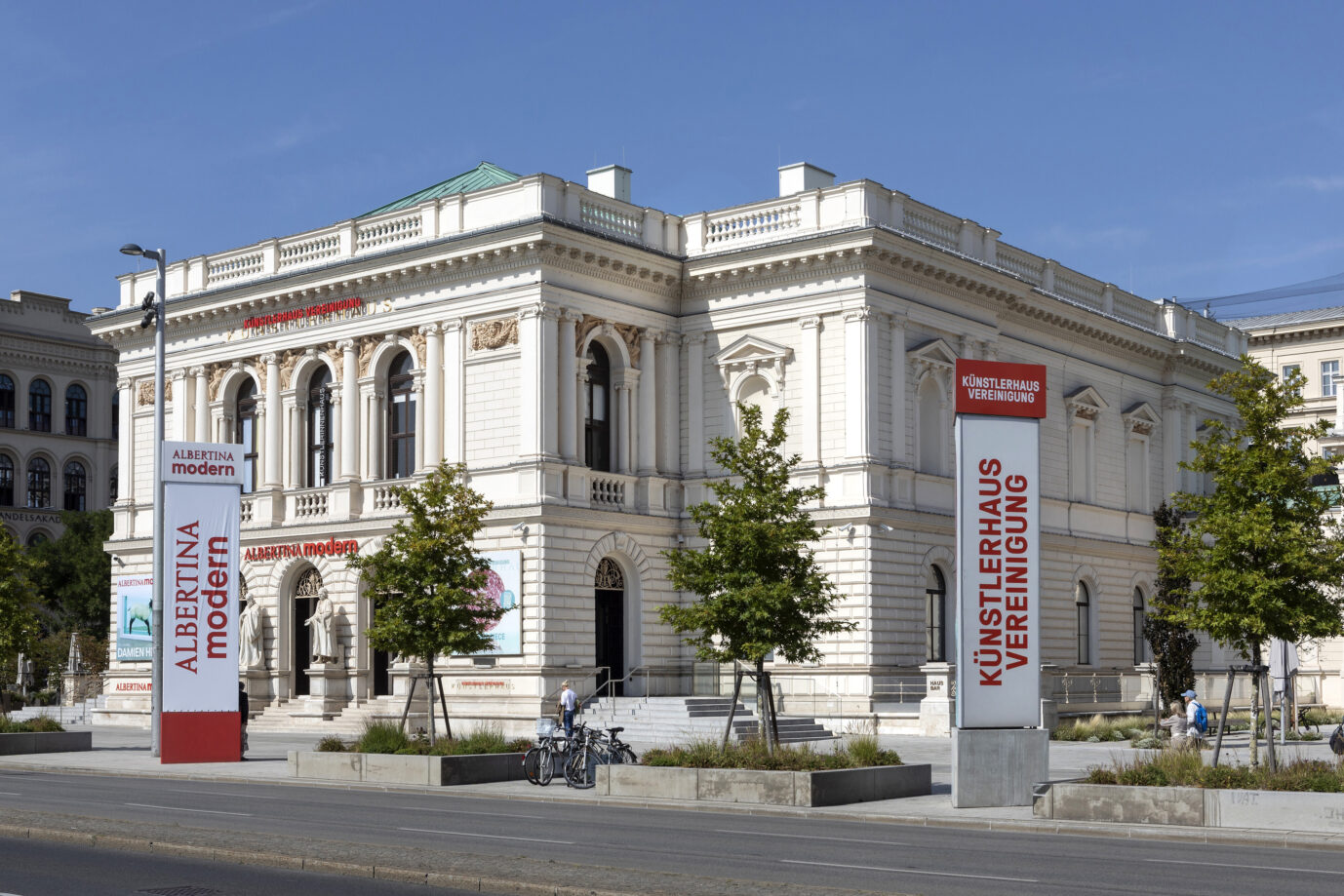 Wien: Maria als Transfrau – Provokation oder Respektverlust?