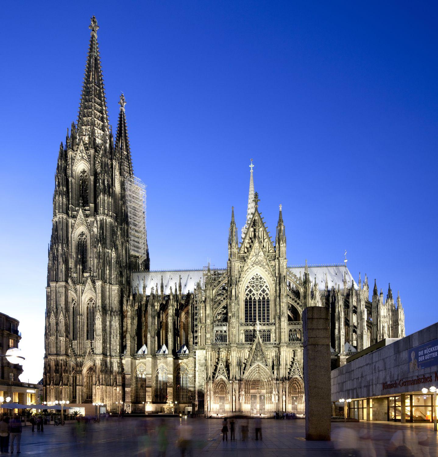 12 Euro statt Heiligkeit: Wie der Kölner Dom sein Glaubenswesen zum Verkauf macht