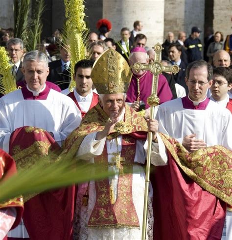 Adveniat Regnum Mariae: Katholische Pilger steigen Kilimandscharo hinauf